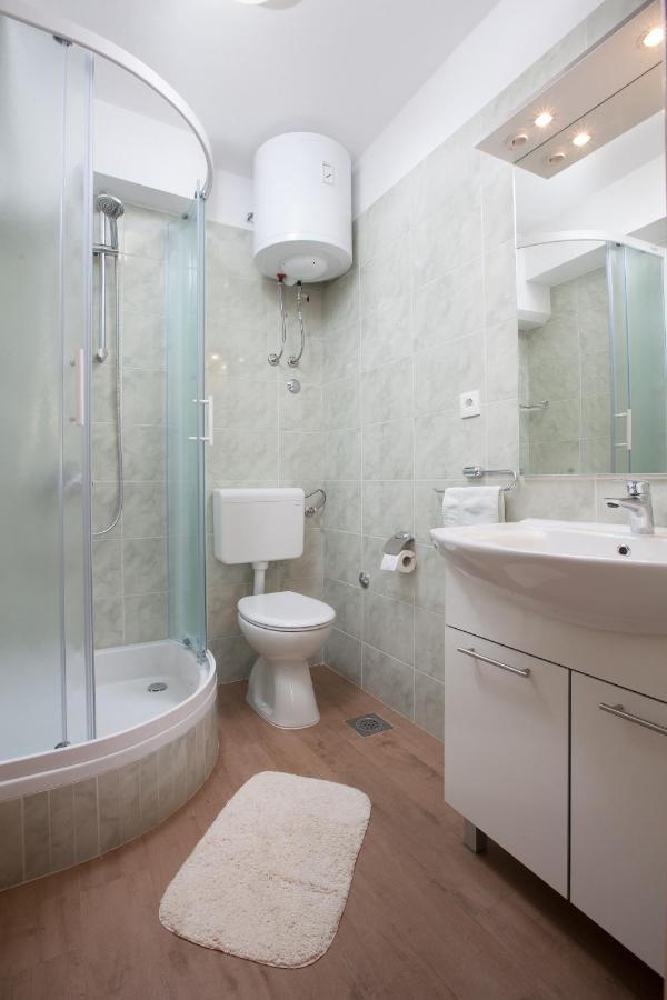 Apartman Vite พอดโกรา ภายนอก รูปภาพ