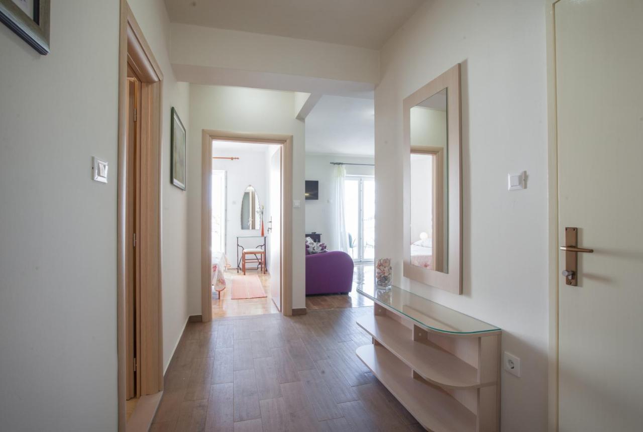 Apartman Vite พอดโกรา ภายนอก รูปภาพ